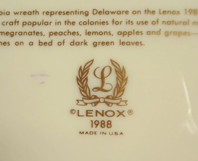 画像3: LENOX レノックス USA  1988 コロニアル・クリスマス・リース・プレート 27cm 箱付き