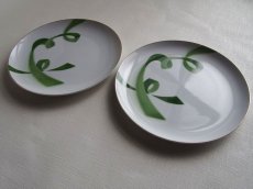 画像5: 深川製磁　ディナー皿 2客組　緑 リボン 26cm (5)