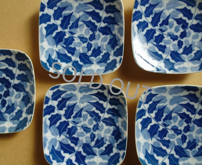 SHOP偶然と必然の間 香蘭社 染付 小皿 5客組 柊 1970年頃