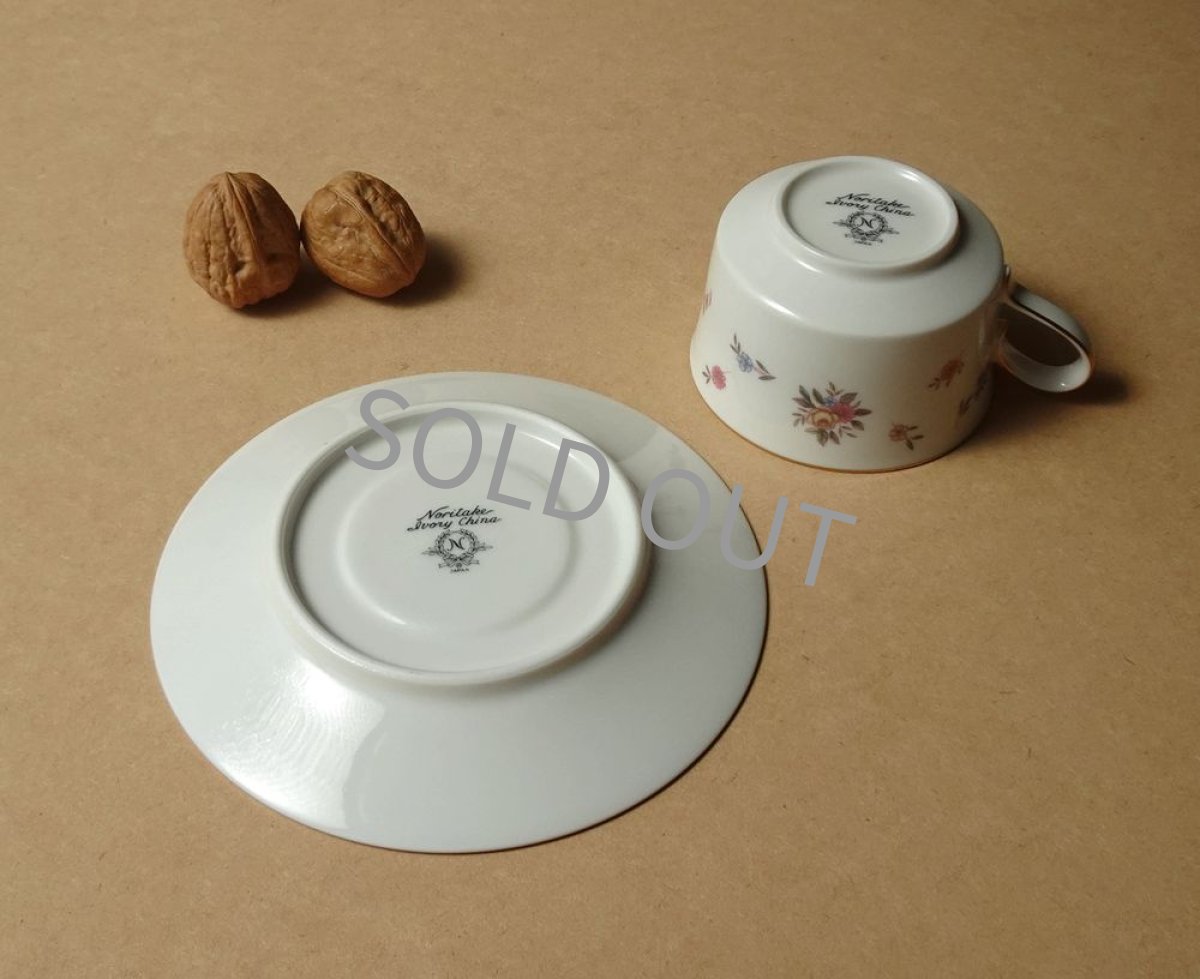 画像16: ノリタケ アイボリーチャイナ　カップ＆ソーサー　小花柄 (16)