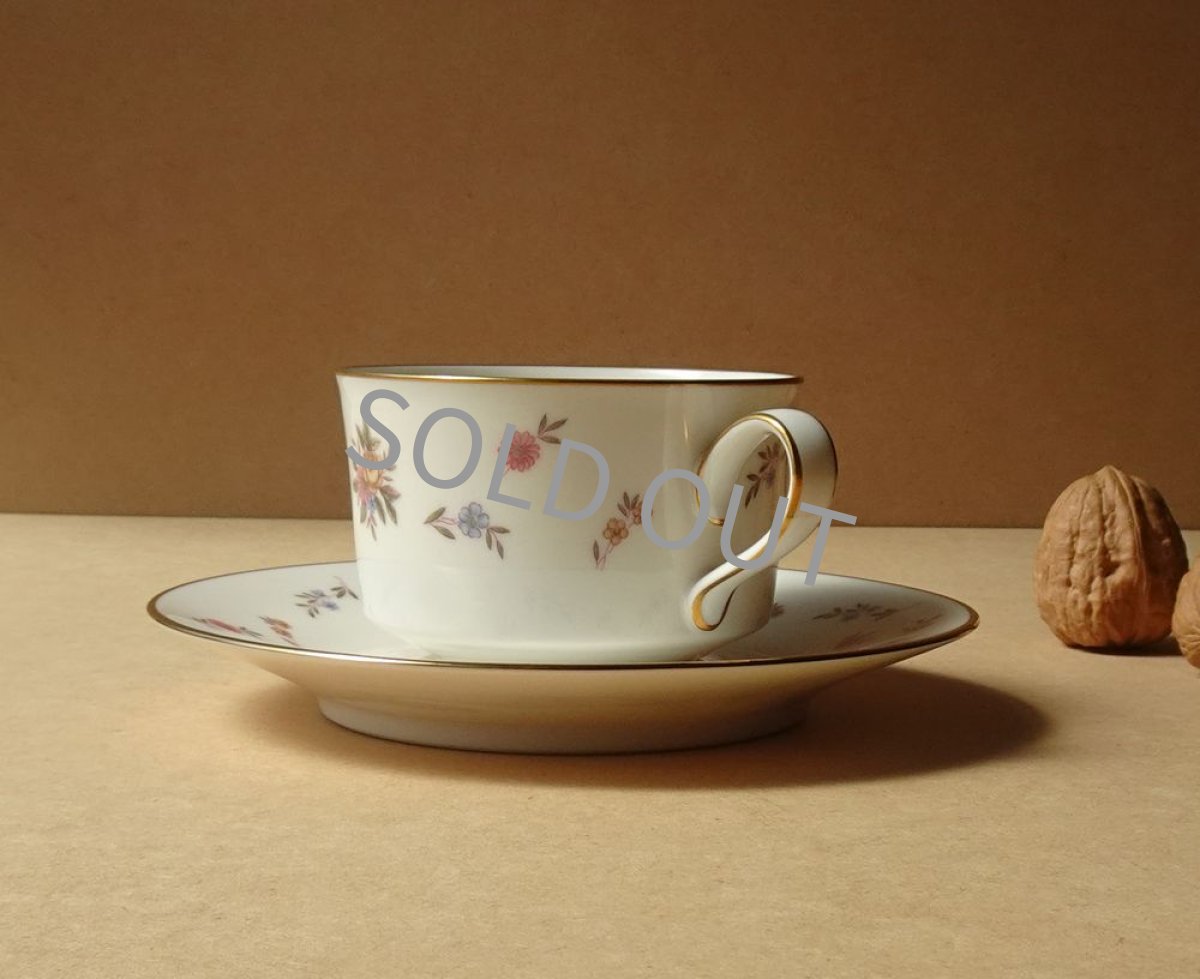 画像2: ノリタケ アイボリーチャイナ　カップ＆ソーサー　小花柄 (2)