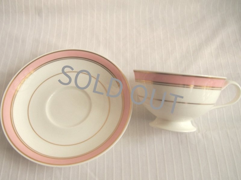 ボーンチャイナ　ノリタケのフィギュリン　もぐら Amazon.co.jp: Noritake ノリタケ 置物 直径約15cm・短径約12cm