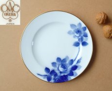 画像1: 大倉陶園 ケーキ皿 ブルーローズ 岡染め 20cm (1)