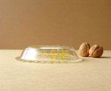 画像8: レトロ パイレックス 耐熱ふち飾り皿 小　15cm 黄花 日本製 (8)