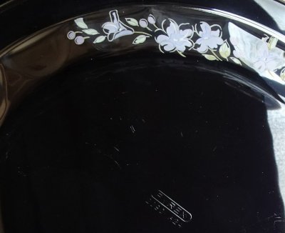 画像1: □outlet□レトロパイレックス 耐熱パイ皿 紫花 20cm 日本製