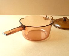 画像17: VISION コーニング社 直火用ガラス片手鍋 アンバー1.5L (17)