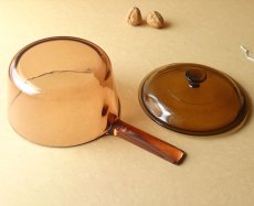 画像21: VISION コーニング社 直火用ガラス片手鍋 アンバー1.5L (21)