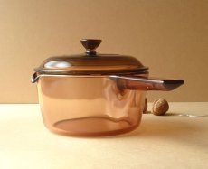 画像4: VISION コーニング社 直火用ガラス片手鍋 アンバー1.5L (4)