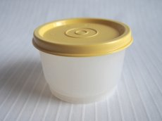 画像2: タッパーウェア　スナックカップ 透明×レモンイエロー 140ml (2)