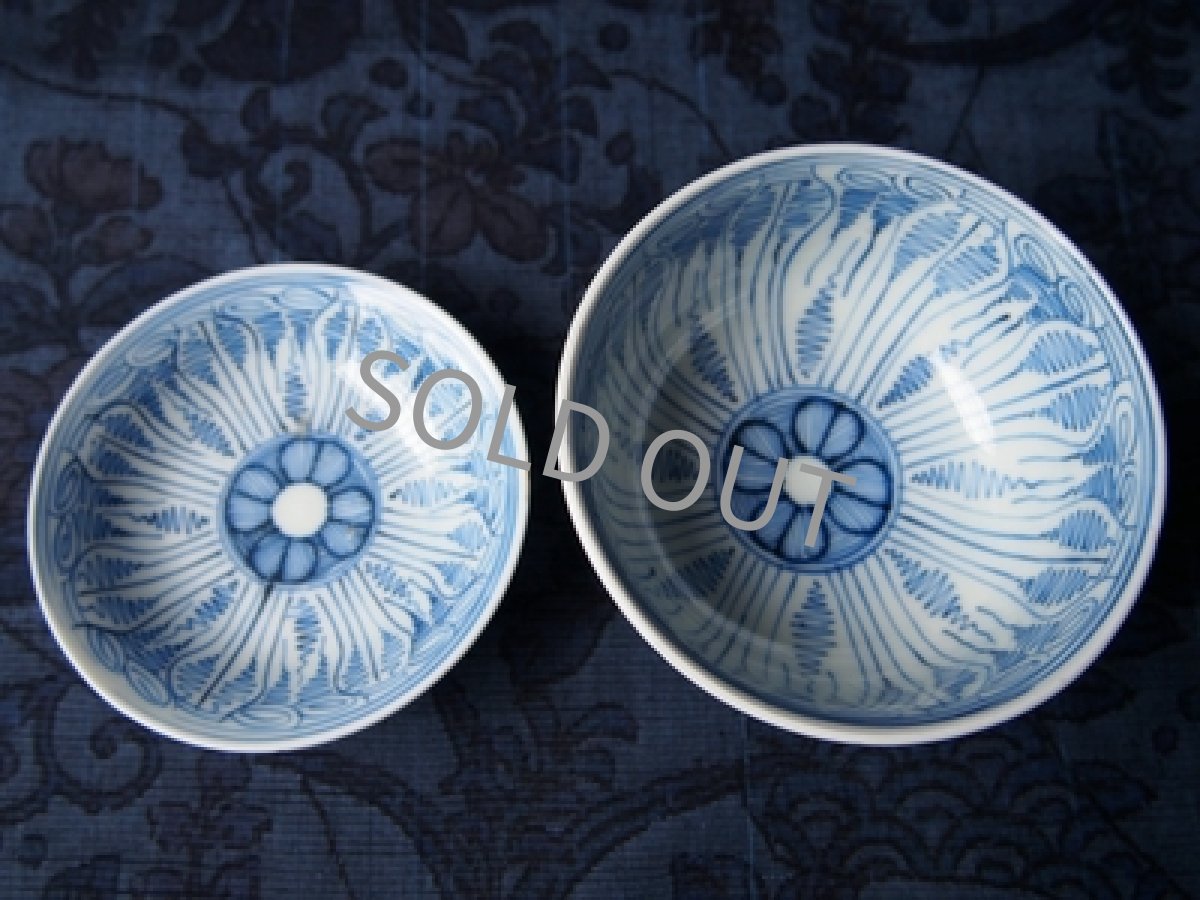 画像4: 古伊万里　蓋付飯碗　染付線描 花 江戸後期 9cm (4)