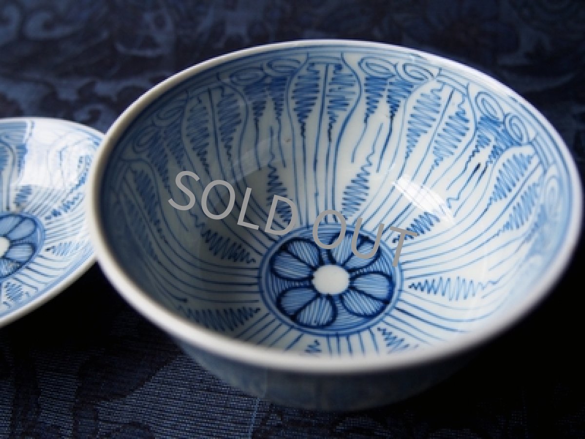 画像5: 古伊万里　蓋付飯碗　染付線描 花 江戸後期 9cm (5)