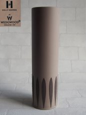画像1: ウェッジウッド　花瓶　ケリー・ホッペン 木の葉 ジャスパーウェア 30cm (1)