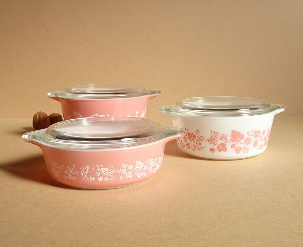 SHOP偶然と必然の間 PYREX COVERED CASSEROLE GOOSEBERRY 1950s-1970s