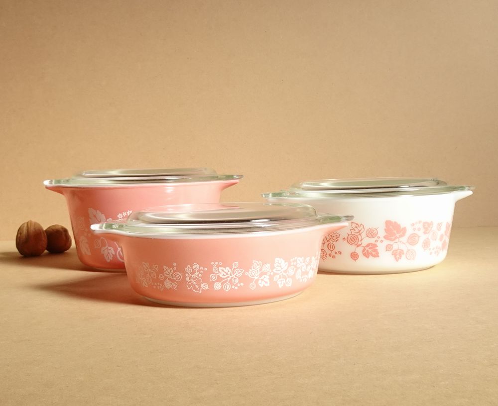 SHOP偶然と必然の間 PYREX COVERED CASSEROLE GOOSEBERRY 1950s-1970s